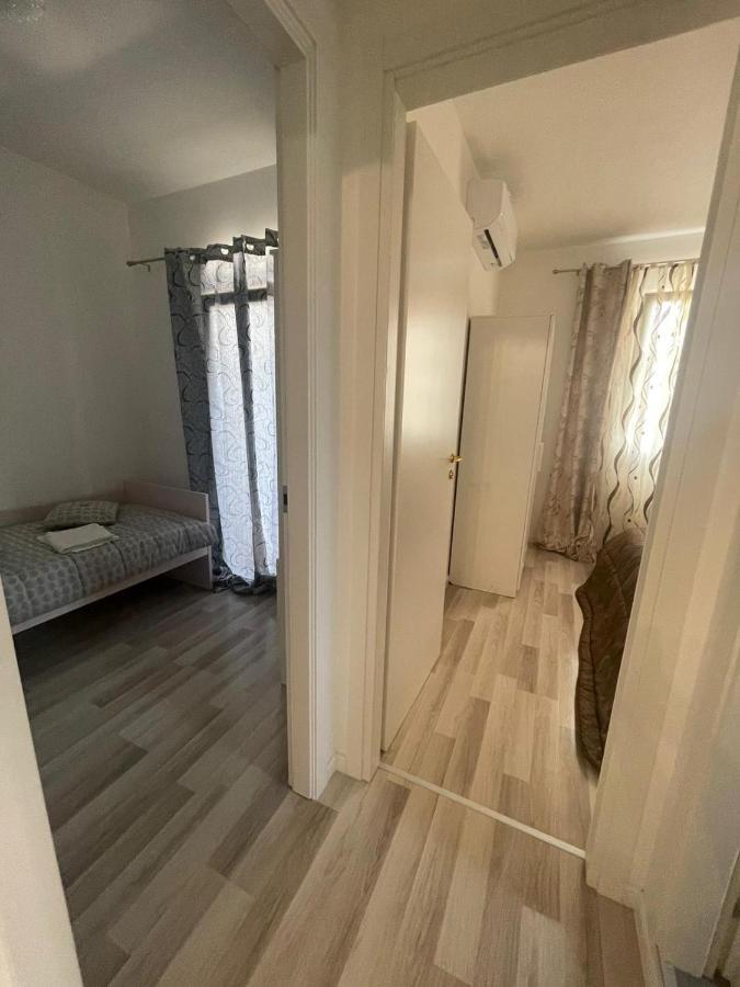 Al Mare Appartement Lido Adriano Buitenkant foto