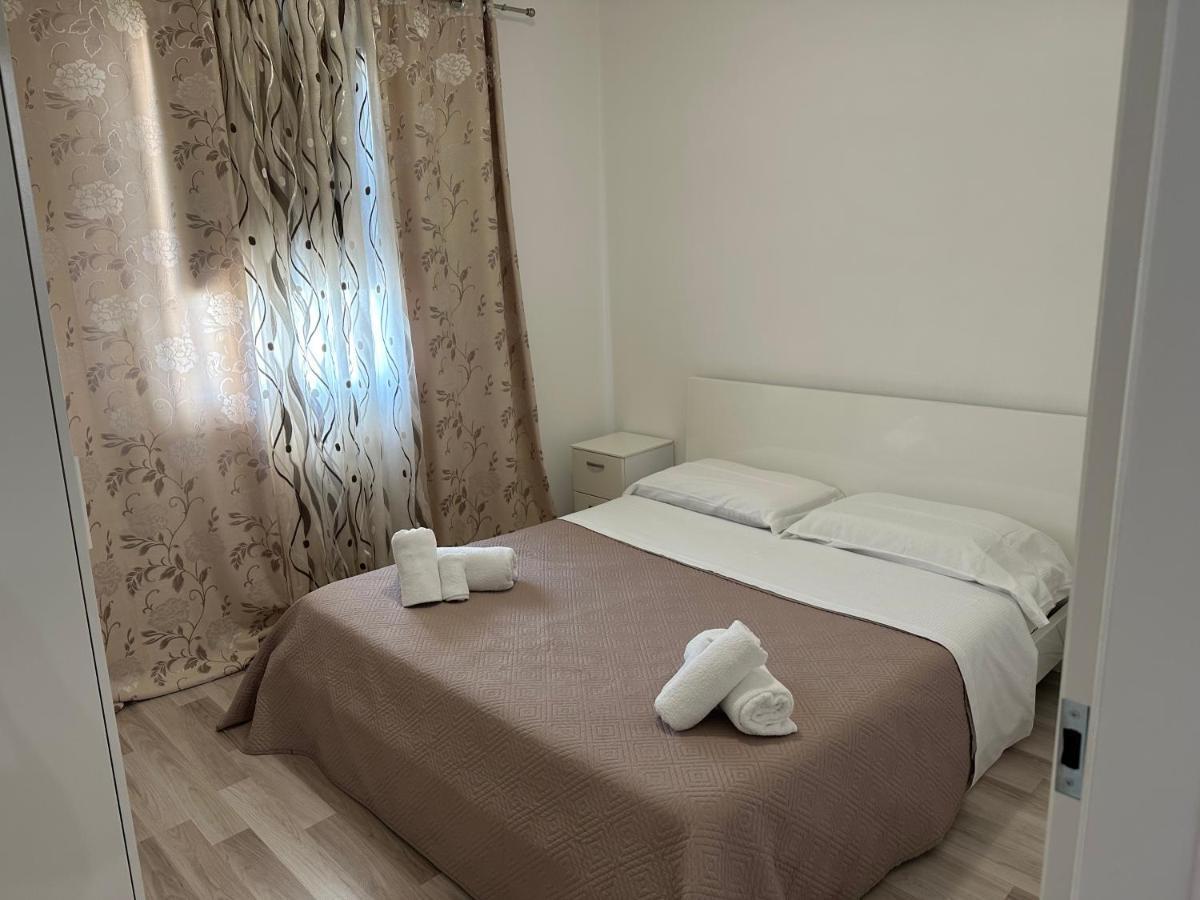 Al Mare Appartement Lido Adriano Buitenkant foto
